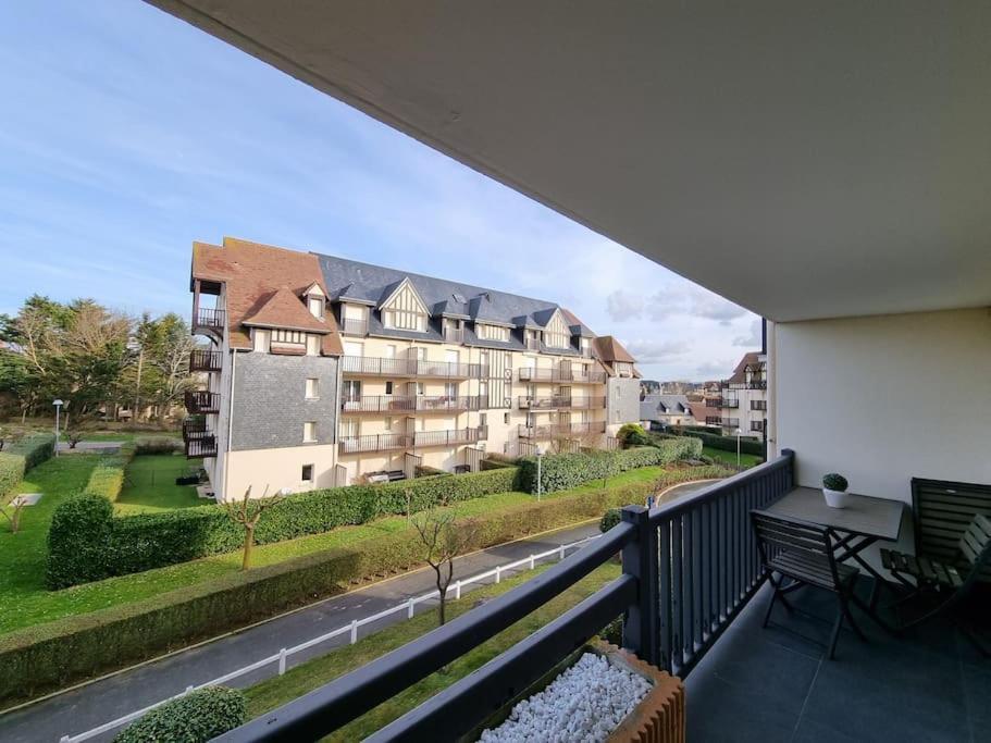 Cosy Plage-Acces Prive A La Mer Cabourg Exterior photo